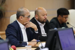 بازدید اعضای آژانس ملی پژوهش و نوآوری اندونزی 13