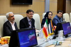 بازدید معاون وزیر علوم کوبا از ستاد توسعه فناوری نانو و میکرو 2