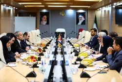 بازدید معاون وزیر علوم کوبا از ستاد توسعه فناوری نانو و میکرو 5