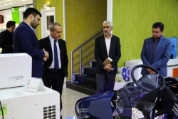 بازدید معاون وزیر علوم کوبا از ستاد توسعه فناوری نانو و میکرو 12