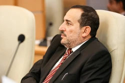 بازدید اساتید و مسئولان دانشگاه دفاع ملی عمان از ستاد نانو و میکرو 4