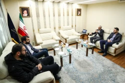 بازدید جناب آقای نجابت، نماینده مردم شیراز در مجلس شورای اسلامی از ستاد نانو و گفتگو با دکتر احمدوند دبیر ستاد
 5