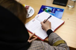 نشست با فناوران و صنایع حوزه رنگ و رزین 13