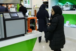 بازدید رئیس شورای ملی ایمنی زیستی و جمعی از مدیران سازمان محیط زیست  از ستاد 16