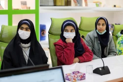 بازدید دانش آموزان دبیرستان شهید بینائی منطقه 15 از نمایشگاه ستاد نانو و میکرو 4