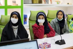 بازدید دانش آموزان دبیرستان شهید بینائی منطقه 15 از نمایشگاه ستاد نانو و میکرو 4
