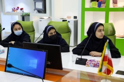 بازدید دانش آموزان دبیرستان شهید بینائی منطقه 15 از نمایشگاه ستاد نانو و میکرو 15