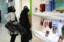 بازدید دانش آموزان دبیرستان شهید بینائی منطقه 15 از نمایشگاه ستاد نانو و میکرو 20