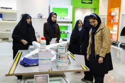 بازدید دانش آموزان دبیرستان شهید بینائی منطقه 15 از نمایشگاه ستاد نانو و میکرو 25