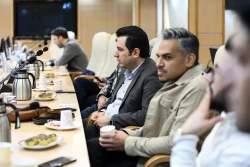 نشست هم‌اندیشی با خبرنگاران و فعالان رسانه‌ای حوزه بین‌الملل 10