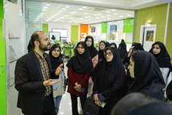 بازدید دانشجویان دانشگاه علوم پزشکی جندی شاپور اهواز از نمایشگاه ستاد توسعه فناوری‌های نانو و میکرو 3