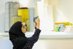 بازدید دانشجویان دانشگاه علوم پزشکی جندی شاپور اهواز از نمایشگاه ستاد توسعه فناوری‌های نانو و میکرو 13