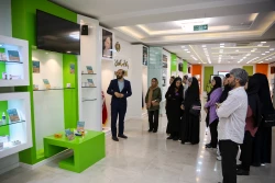 بازدید دانشجویان دانشگاه علوم پزشکی سبزوار از ستاد توسعه فناوری های نانو و میکرو 9