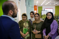 بازدید دانشجویان دانشگاه علوم پزشکی سبزوار از ستاد توسعه فناوری های نانو و میکرو 11