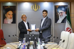 بازدید مسئولین وزارت‌کشاورزی و شرکت‌های فعال درحوزه کشاورزی کشور مالزی از ستاد‌توسعه‌‌فناوری‌های نانو ومیکرو 14