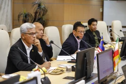 بازدید مسئولین وزارت‌کشاورزی و شرکت‌های فعال درحوزه کشاورزی کشور مالزی از ستاد‌توسعه‌‌فناوری‌های نانو ومیکرو 21