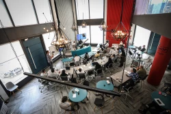 رویداد تامین مالی و سرمایه گذاری خطر پذیری در مرکز صنعتی سازی نانوفناوری کاربردی (آکام)
 8