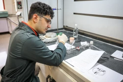 مرحله نهایی سیزدهمین مسابقه ملی فناوری نانو 10