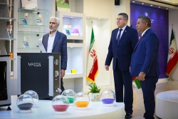 بازدید معاون وزیر علوم کشور ونزوئلا از ستاد توسعه فناوری های نانو و میکرو 7
