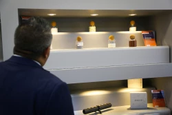 بازدید معاون وزیر علوم کشور ونزوئلا از ستاد توسعه فناوری های نانو و میکرو 9