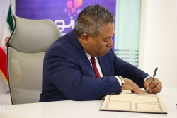 بازدید معاون وزیر علوم کشور ونزوئلا از ستاد توسعه فناوری های نانو و میکرو 10