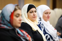 بازدید جمعی از فعالان رسانه ای سراسر دنیا از ستاد توسعه فناوری های نانو و میکرو 6