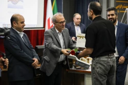 نشست تخصصی بررسی نقش نانوفناوری در کاهش ناترازی تولید برق با حضور دبیر ستاد نانو و میکرو 5