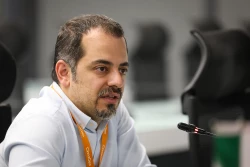 بازدید دبیر ستاد توسعه فناوری‌های نانو و میکرو از شرکت دارویی سینا ژن 10