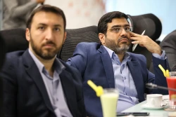 بازدید دبیر ستاد توسعه فناوری‌های نانو و میکرو از شرکت دارویی سینا ژن 11