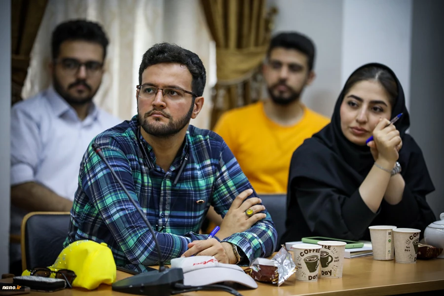 سمینار کارآفرینی در حوزه نانو به مناسبت هفته نانو در دانشگاه تهران 21