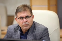 بازدید دکتر بیگ‌زاده مدیرعامل محترم شرکت سهامی نمایشگاه‌های بین‌المللی از ستاد نانو و میکرو
 3