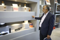 بازدید نمایندگان عضو کمیسیون آموزش مجلس از ستاد نانو 11