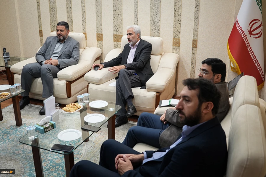 بازدید دکتر عظیمی‌راد سخنگوی کمیسیون آموزش مجلس از ستاد نانو 15
