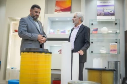 بازدید دکتر عظیمی‌راد سخنگوی کمیسیون آموزش مجلس از ستاد نانو 12