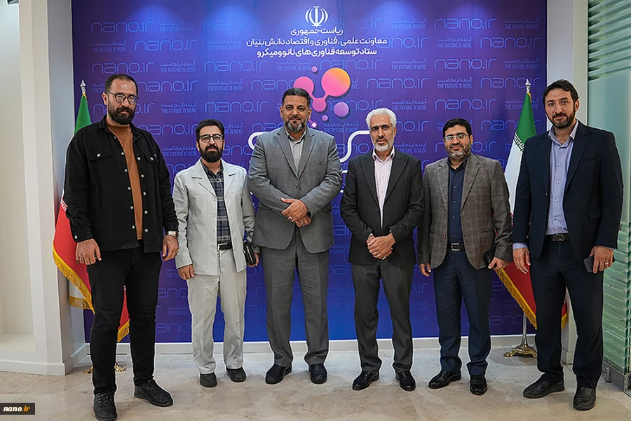 بازدید دکتر عظیمی‌راد سخنگوی کمیسیون آموزش مجلس از ستاد نانو 15