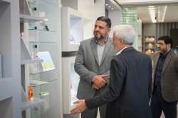 بازدید دکتر عظیمی‌راد سخنگوی کمیسیون آموزش مجلس از ستاد نانو 6