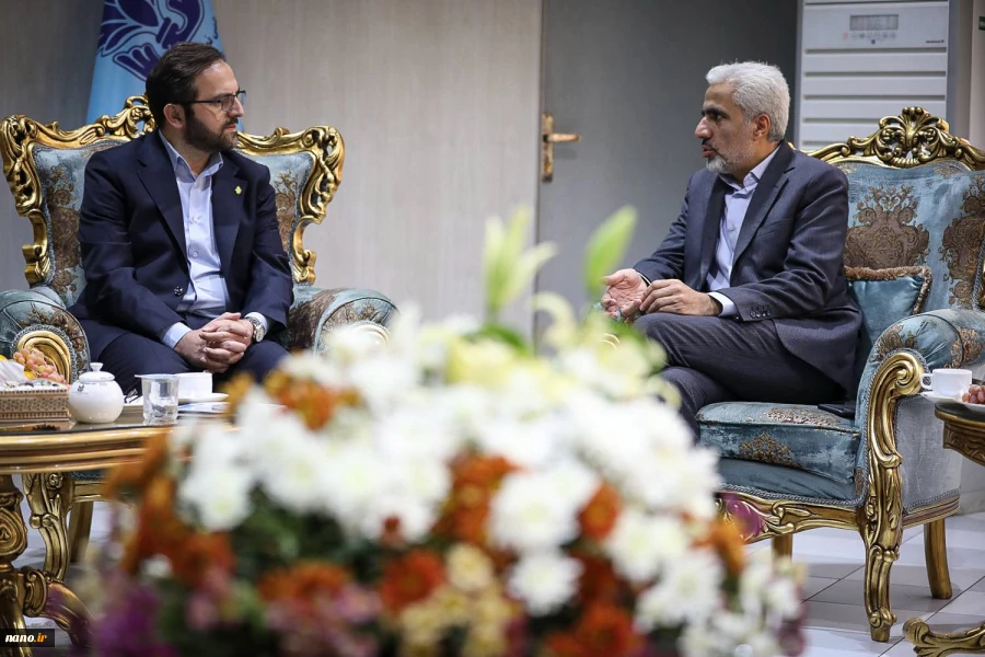 دومین روز شانزدهمین نمایشگاه نانو 25