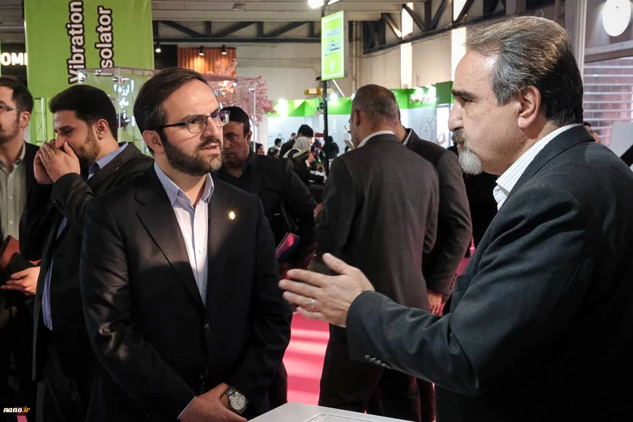دومین روز شانزدهمین نمایشگاه نانو 10