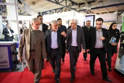 دومین روز شانزدهمین نمایشگاه نانو 15