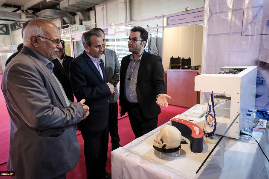 دومین روز شانزدهمین نمایشگاه نانو 17