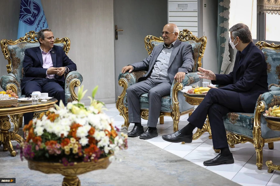 دومین روز شانزدهمین نمایشگاه نانو 18