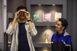 بازدید دانش آموزان دبیرستان ملاصدرا از
 نمایشگاه محصولات فناوری نانو 3