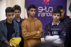 بازدید دانش آموزان دبیرستان ملاصدرا از
 نمایشگاه محصولات فناوری نانو 4