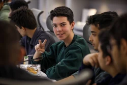 بازدید دانش آموزان دبیرستان ملاصدرا از
 نمایشگاه محصولات فناوری نانو 5