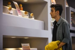 بازدید دانش آموزان دبیرستان ملاصدرا از
 نمایشگاه محصولات فناوری نانو 8