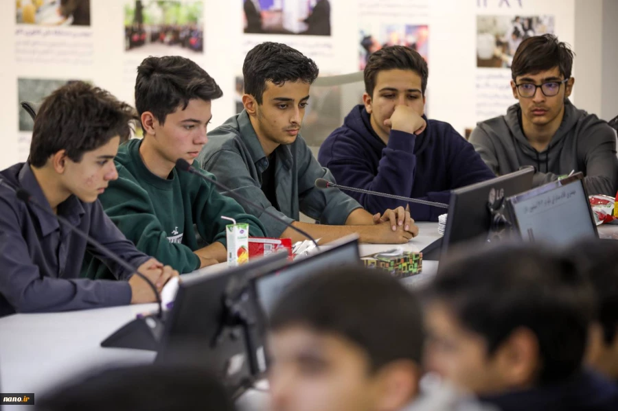 بازدید دانش آموزان دبیرستان ملاصدرا از
 نمایشگاه محصولات فناوری نانو 13
