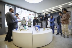 بازدید دانشجویان بین المللی امام خمینی قزوین از نمایشگاه ستاد نانو 22