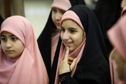 بازدید دانش آموزان پایه ششم مدرسه مهر هشتم از نمایشگاه ستاد توسعه فناوری های نانو و میکرو 20