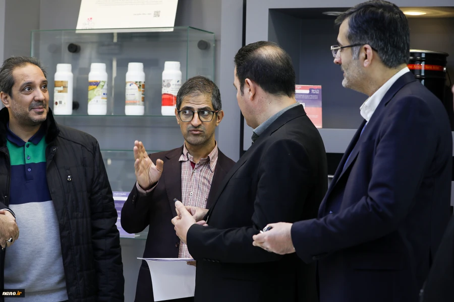 بازدید معاونین پژوهشی و مدیران آزمایشگاه های واحدهای استان تهران دانشگاه آزاد اسلامی 3