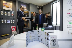 بازدید معاونین پژوهشی و مدیران آزمایشگاه های واحدهای استان تهران دانشگاه آزاد اسلامی 11